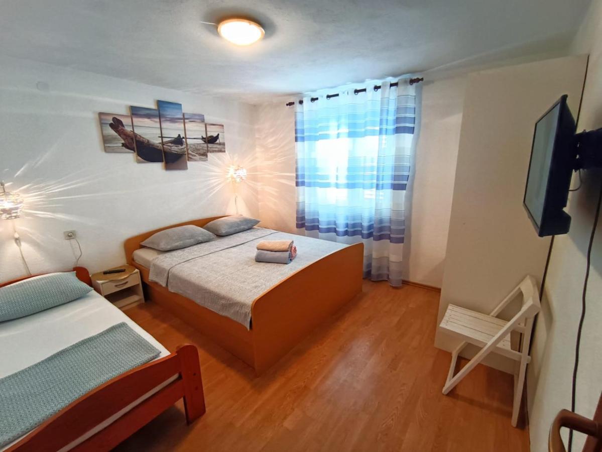Guesthouse Eljuga Family Stari Grad  Eksteriør billede