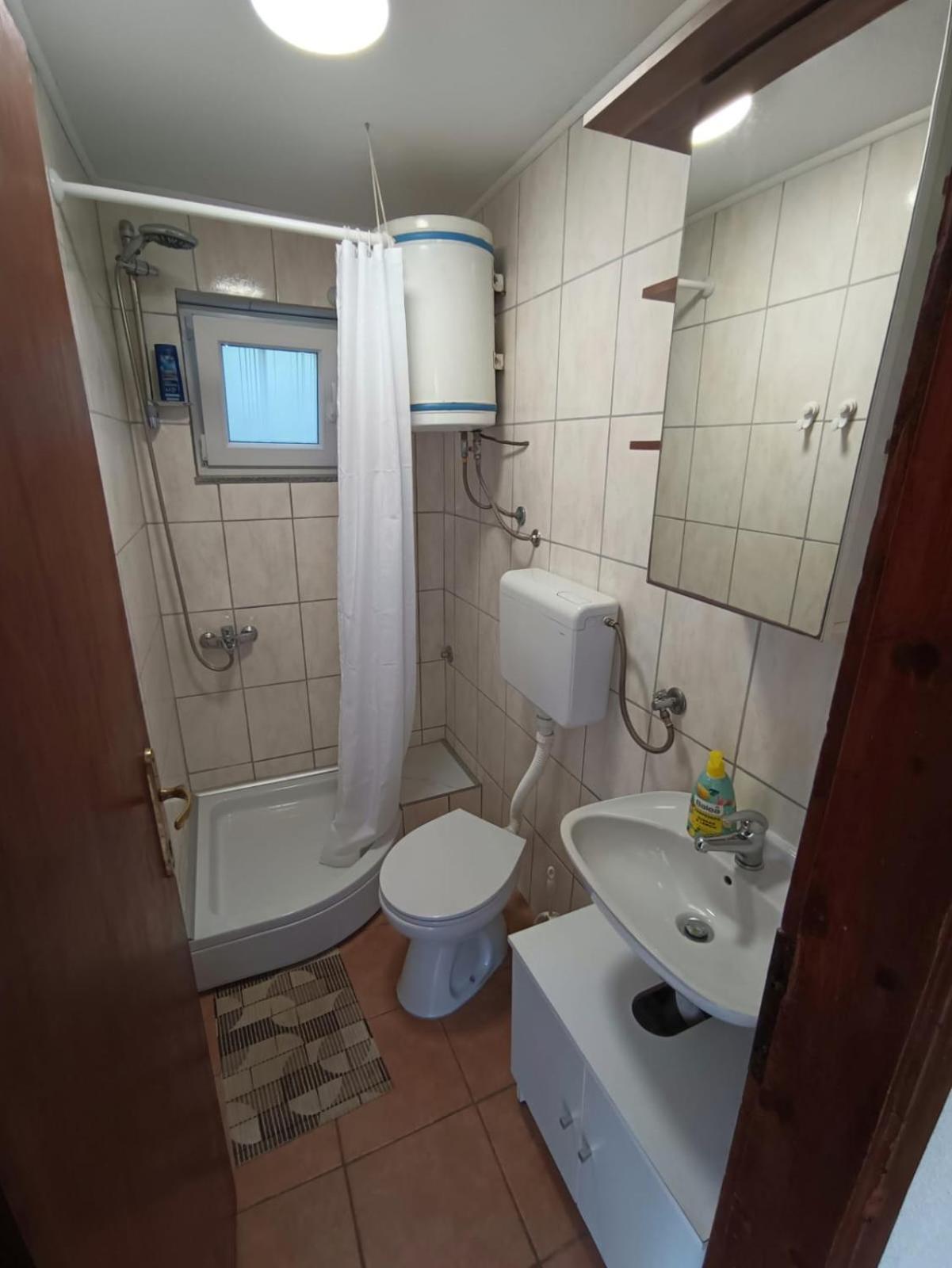 Guesthouse Eljuga Family Stari Grad  Eksteriør billede